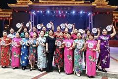 十年逐美，银龄乐学：贵州民族大学老年大学时装班走出最美夕阳红